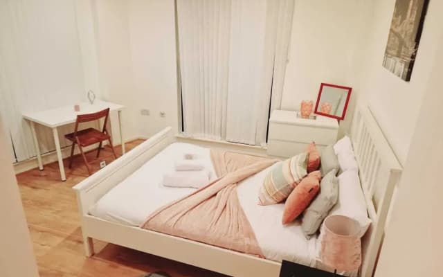 Deluxe 2-bed Apartment Near Shoreditch - photo 3
