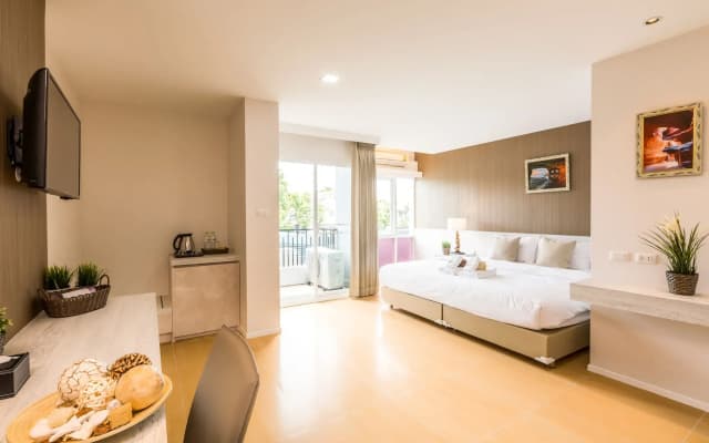 Baron Residence Bangkok - photo 5