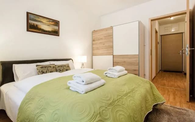 Corvin 4 Apartment - photo 4