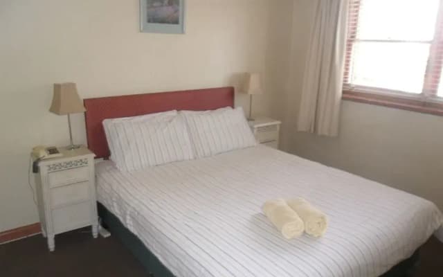 Australian Home Away @ Moonee Ponds - photo 4