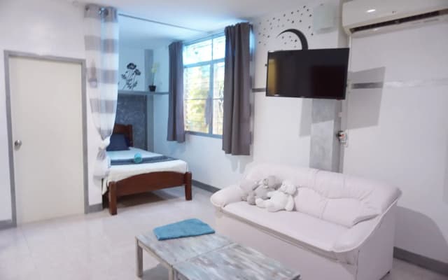Similan Hotel - photo 5