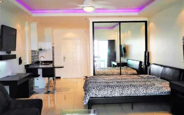 Fantastic sea View Beach Condo - photo 3