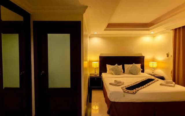 Ivory Palace Hotel - photo 3