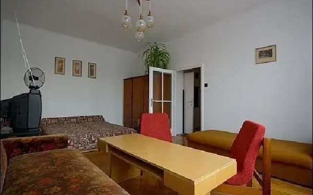 Buda Hot Springs Studio - photo 3