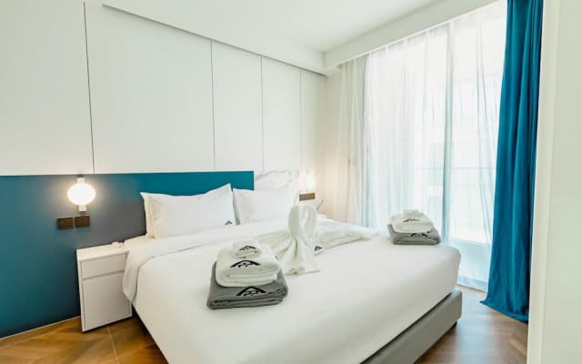 Unit 2303 Beachfront Pool-facing + Sea View - photo 4