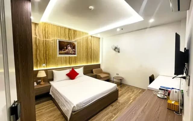 Moon Hotel Do Quang - photo 3
