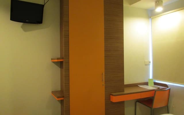 Studio One Hotel - photo 5