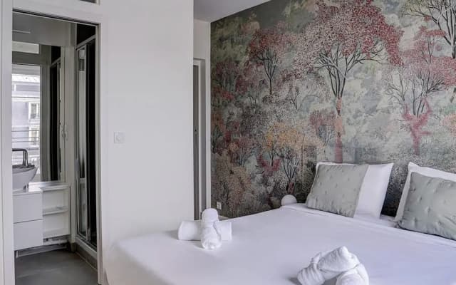 Bright Etoile Bright 2 bed Close to Eiffel Tower Arc the Triomphe et Champs Elysees - photo 4
