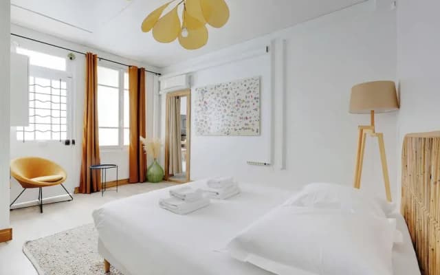 Magnificent Apartment With AC- 3br/6p-bastille - photo 3