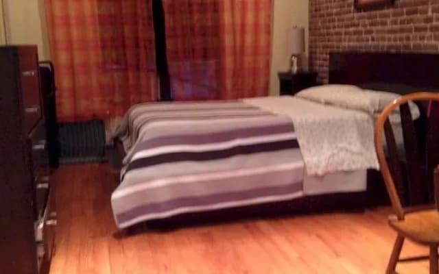 Hells Kitchen Apartment - photo 3