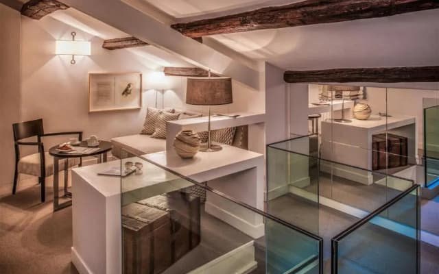 47LuxurySuites - Trevi - photo 4