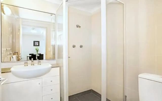 The Apartment Service A2504 - photo 4