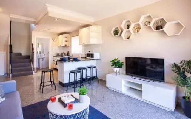 your home here in Sydney - photo 2
