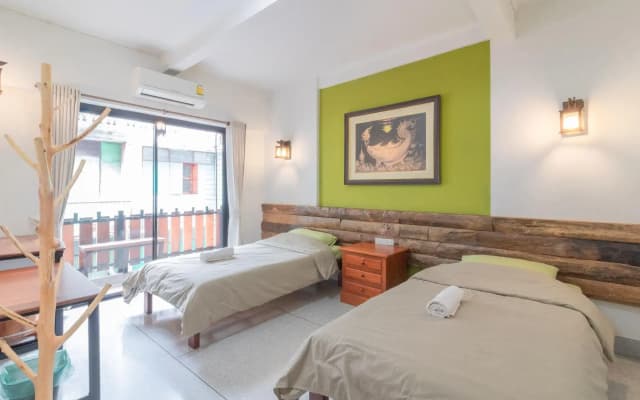 Banthat Thong Hostel - photo 3