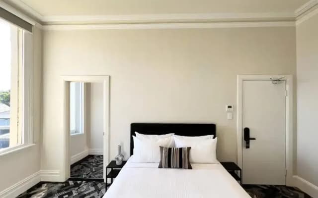 Tempe Hotel - photo 4
