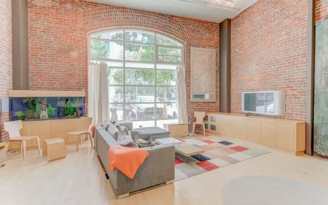 Spear Street Unit #122 - 2 Br Condo - photo 2