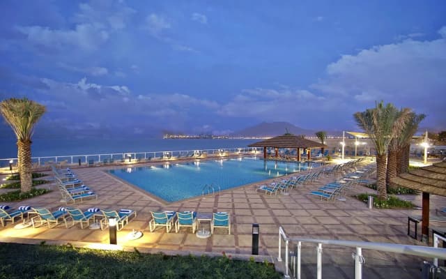 Oceanic Khorfakkan Resort And Spa - photo 5