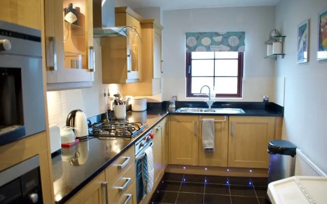 Edinburgh Top Floor Flat - photo 2