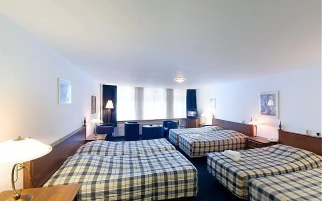Hotel Prins Hendrik - photo 4