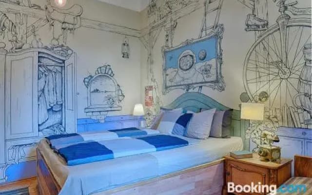 Lavender Circus Hostel And Apartments - photo 3