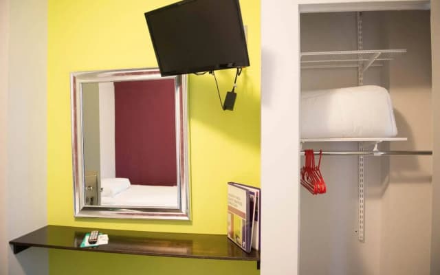 Harlem YMCA Hostel - photo 5