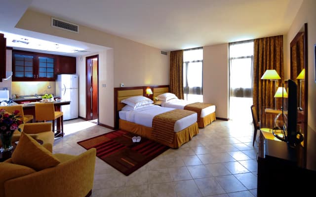 Vision Hotel Apartments Deluxe - photo 4