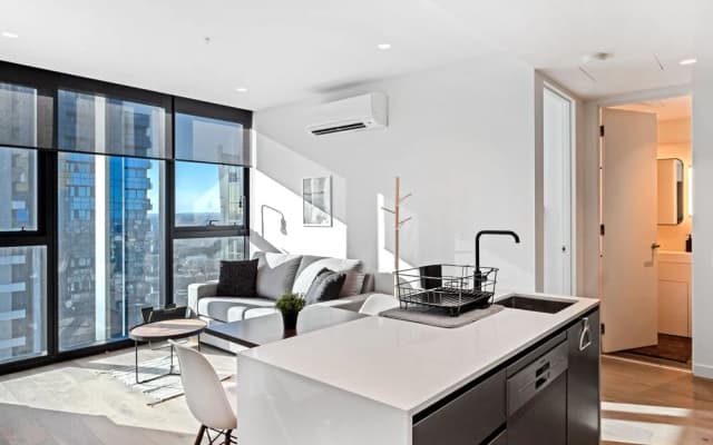 Roomerang at Victoria One - photo 5