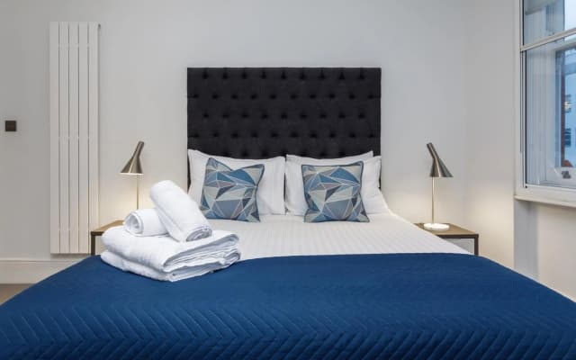 Garrick Mansions by Aeria Apartments - photo 3