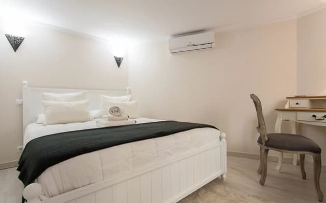 Apartment In Plaza Mayor Madrid - photo 2