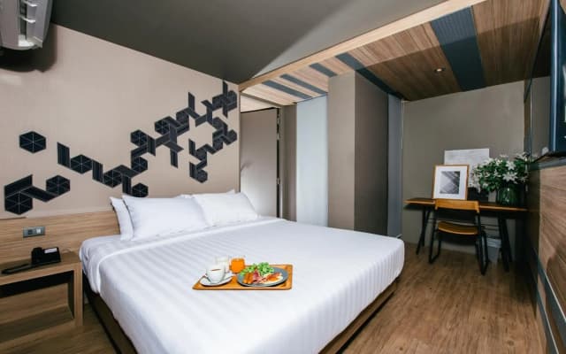 NAP Hotel Bangkok - photo 2
