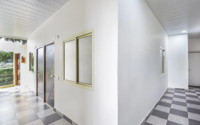 OYO Flagship 74227 Hotel Red Stone - photo 2