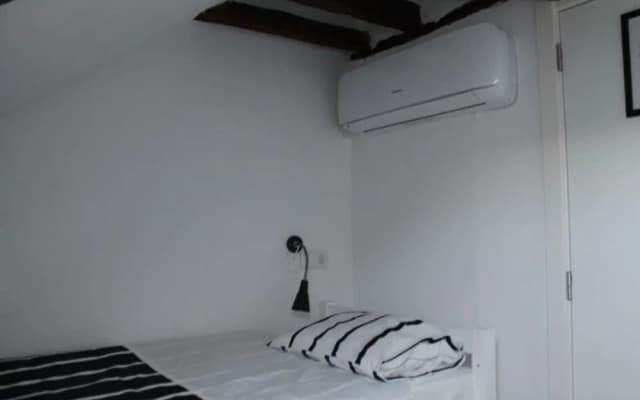 Surf in Chiado Hostel - photo 3