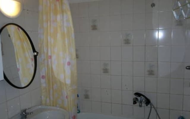 Hostel Westbahnhof - photo 3
