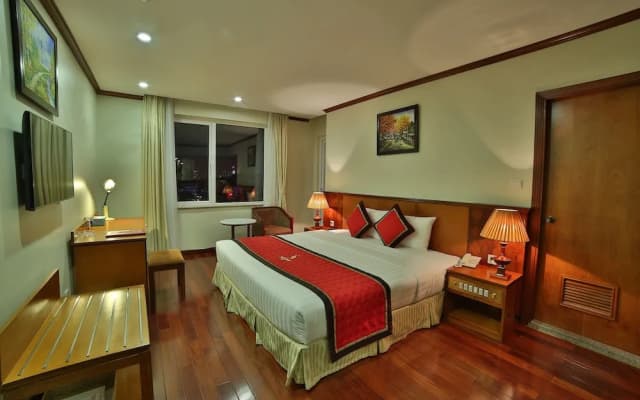 Sunny Hotel - photo 4