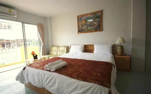 Malee Beach Guest House - photo 3