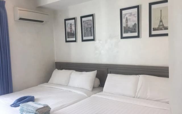 The Che Pool Access Beachfront Condo by Away - photo 4