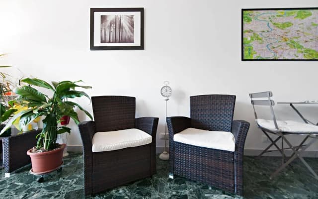 Take It Easy Roma Guest House - photo 4