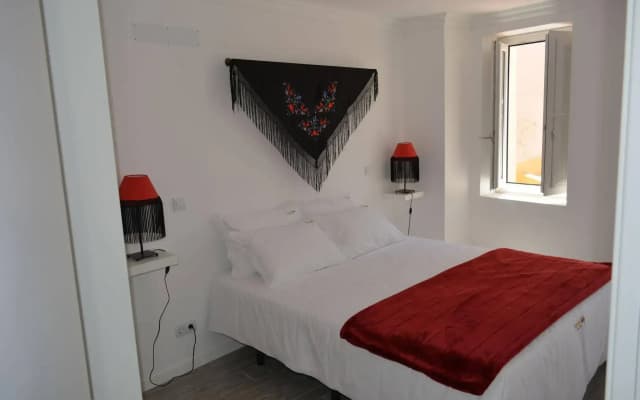 Castle Inn Lisbon Apartments - photo 4