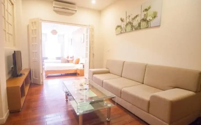 Lucky Hotel 142 - photo 2