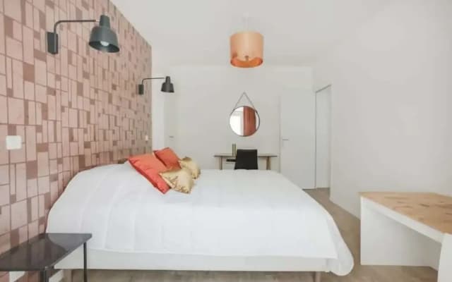 Charming and Well Decorated Apartment in Paris - photo 3