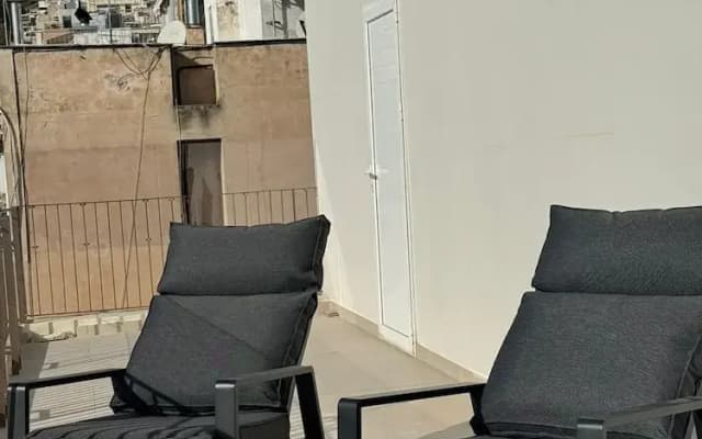 Skyfall Penthouse with Acropolis View - photo 4