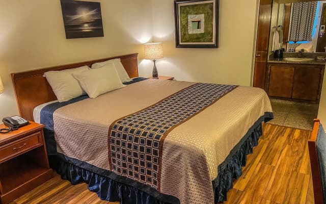 Vantage Point Inn Woodland Hills - photo 4