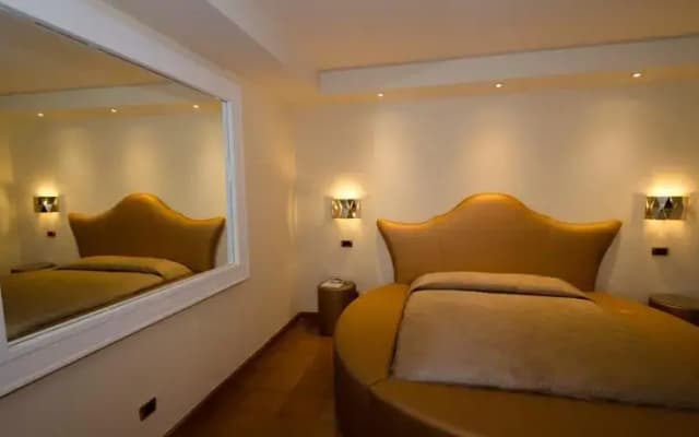 Suite Degli Specchi - photo 4