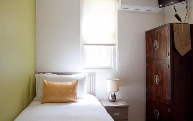 Sydney City Lodge - photo 3