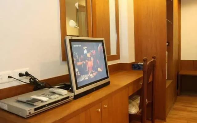 Sun City Hotel - photo 5