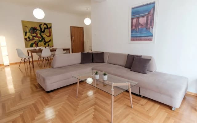 Comfortable 2BD apartment next to Megaro - photo 3