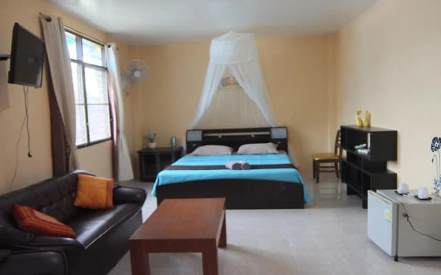 Similan Hotel - photo 3