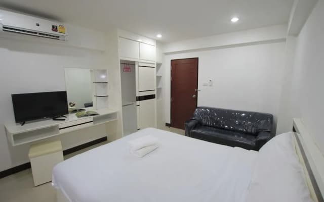 Toptel Ratchada 5 Apartment - photo 3