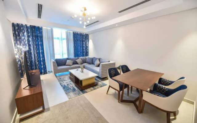 Waterfront Hotel and Apartment - photo 5