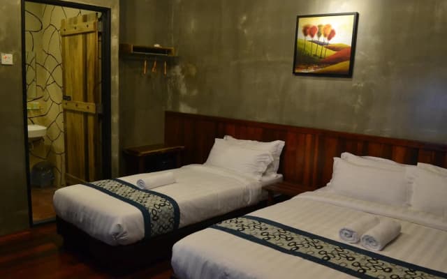 Anggun Hotel - photo 3